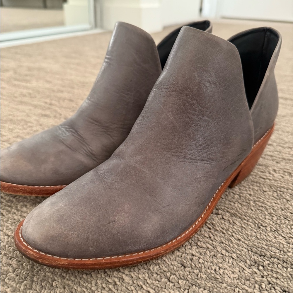 Women’s Gray Leather Ankle Boots